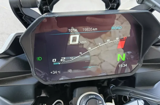 BMW F 900 XR 2025