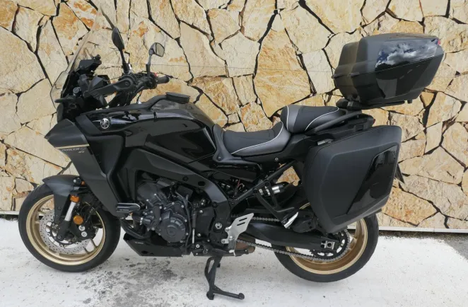 YAMAHA 9 GT + Options