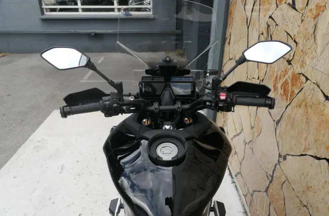 YAMAHA 9 GT + Options