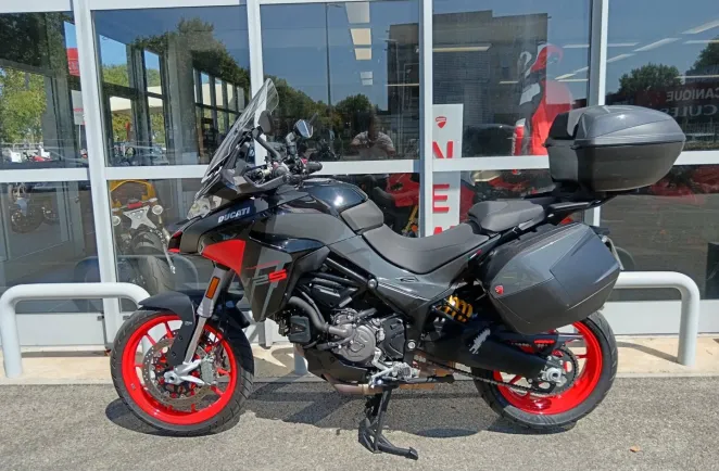 DUCATI V2 S Travel