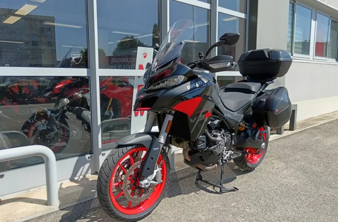 DUCATI V2 S Travel