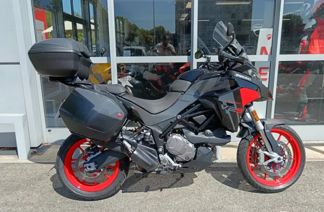 DUCATI V2 S Travel