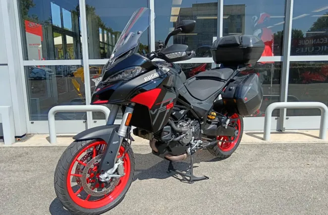 DUCATI V2 S Travel