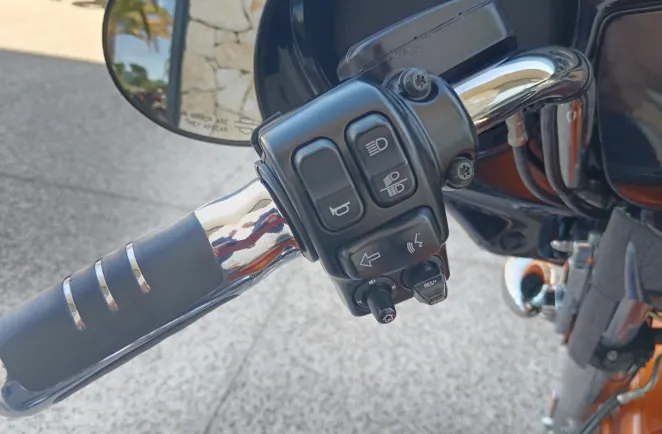 HARLEY-DAVIDSON Special 1690 Couleur 12/2014
