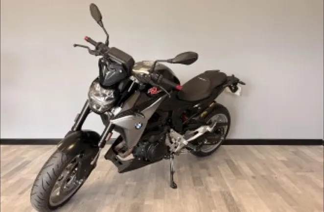 BMW 900 R 8CV