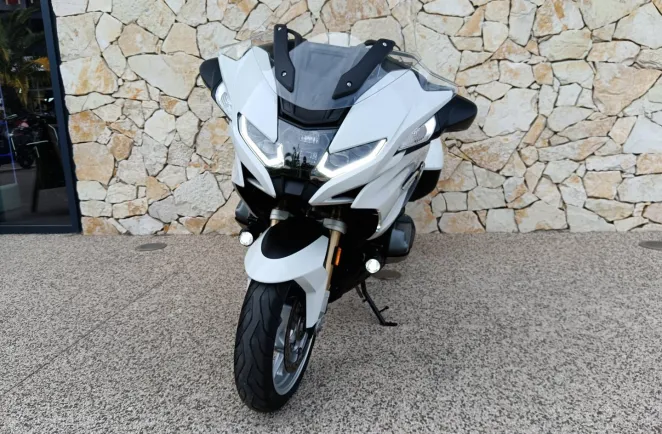 BMW 1250 RT full pack + top case