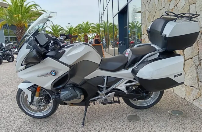 BMW 1250 RT full pack + top case