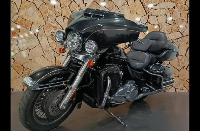 HARLEY-DAVIDSON Electra Glide Ultra Limited 1745 Noir ABS 2017