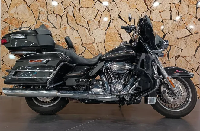HARLEY-DAVIDSON Electra Glide Ultra Limited 1745 Noir ABS 2017