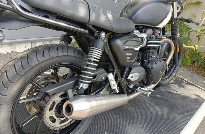 TRIUMPH 900 BRIDER A2 PNEUS NEUF REVISEE