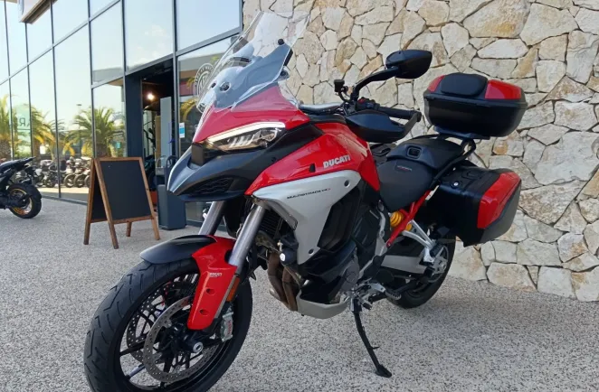 DUCATI V4 S  Travel & Radar
