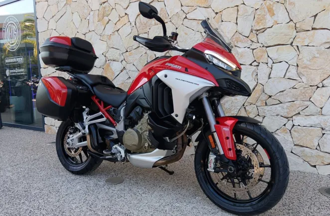 DUCATI V4 S  Travel & Radar