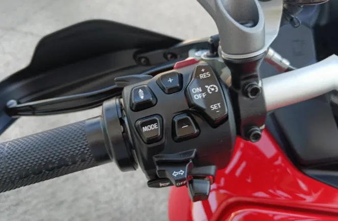 DUCATI V4 Rally Full Adventure + OPTIONS