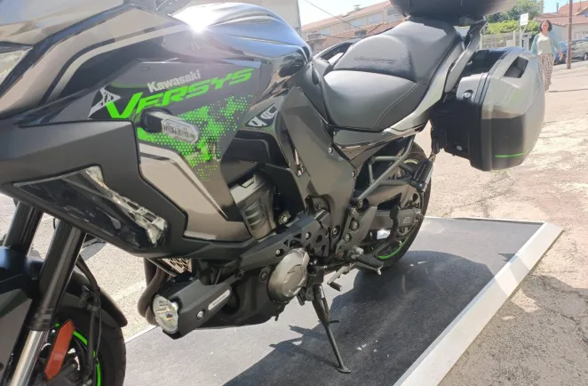 KAWASAKI 1000 S GRAND TOURER +GPS +REVISEE
