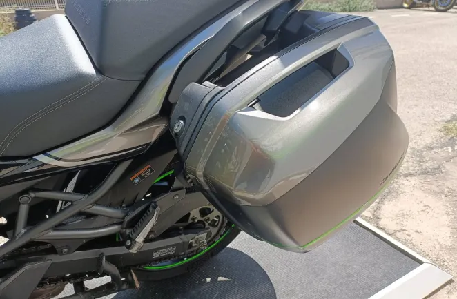 KAWASAKI 1000 S GRAND TOURER +GPS +REVISEE