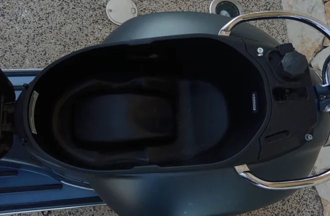 VESPA 300 iget 4V 6 Sei Giorni