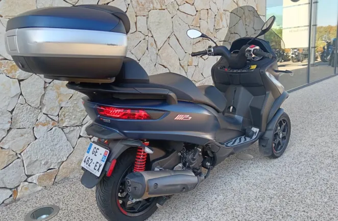 PIAGGIO 500 HPE Sport Advanced ABS top case