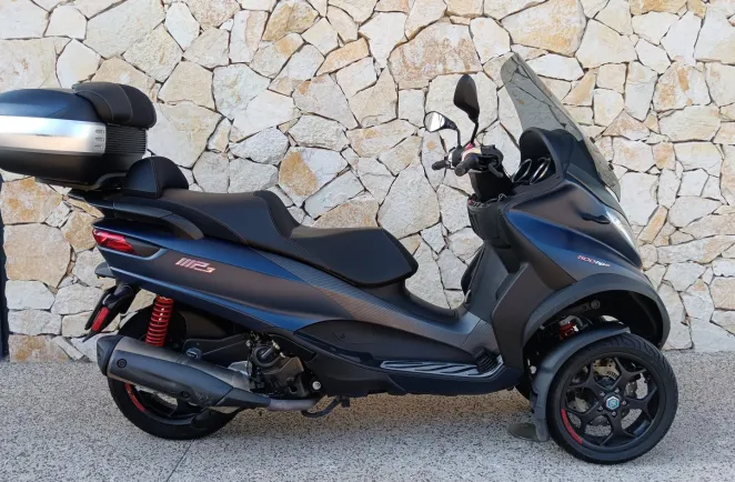PIAGGIO 500 HPE Sport Advanced ABS top case