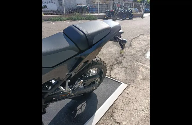 KAWASAKI 500 1ER MAIN A SAISIR GAR 06/05/2030