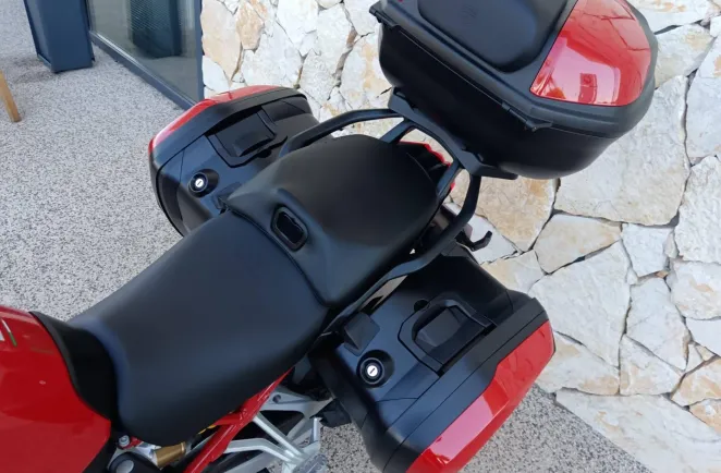 DUCATI V4 S Travel & Radar