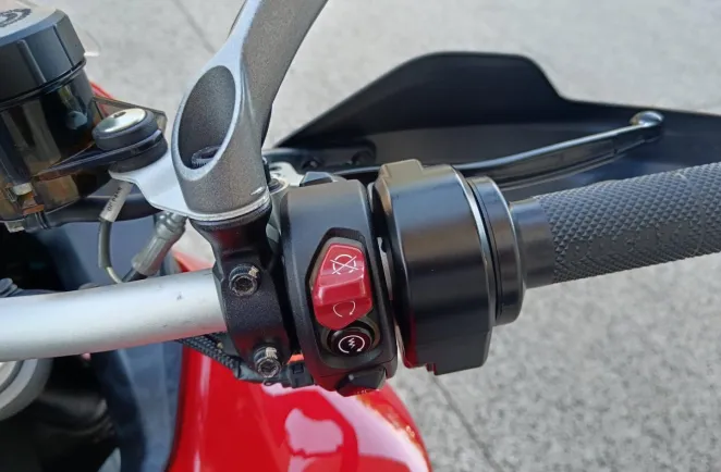 DUCATI V4 S 1160 Travel & Radar + OPTIONS. V4S