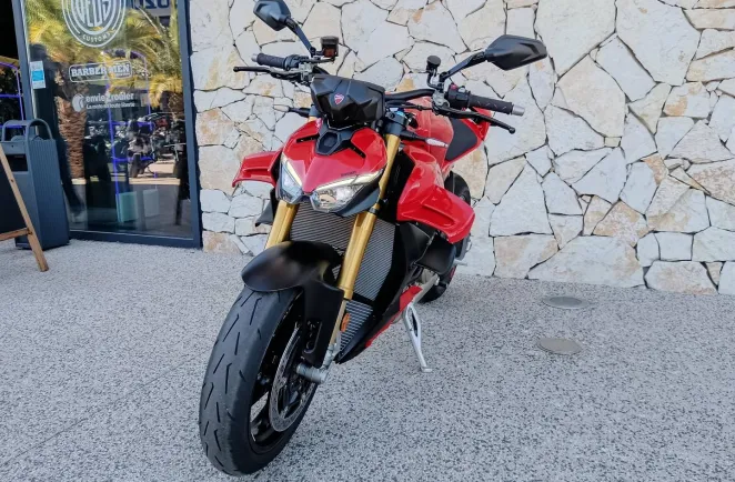DUCATI 1103 V4 S