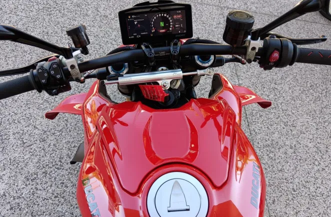 DUCATI 1103 V4 S
