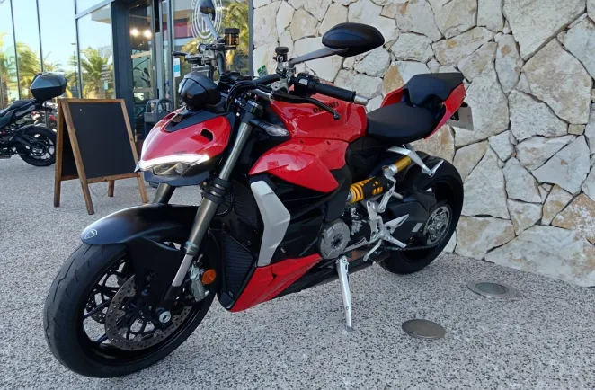 DUCATI V2 955