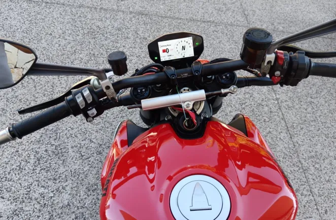 DUCATI V2 955
