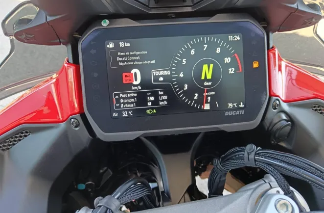 DUCATI V4 Pikes Peak + options
