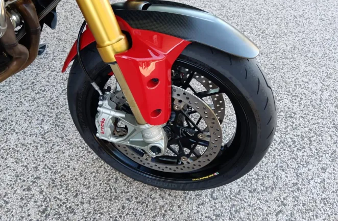 DUCATI V4 Pikes Peak + options