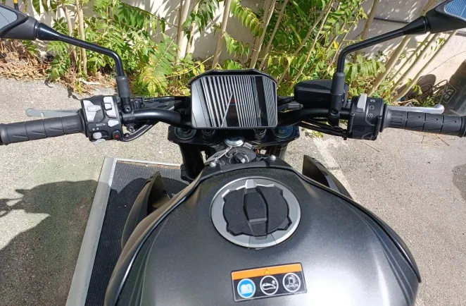 KAWASAKI 900 BRIDER A2