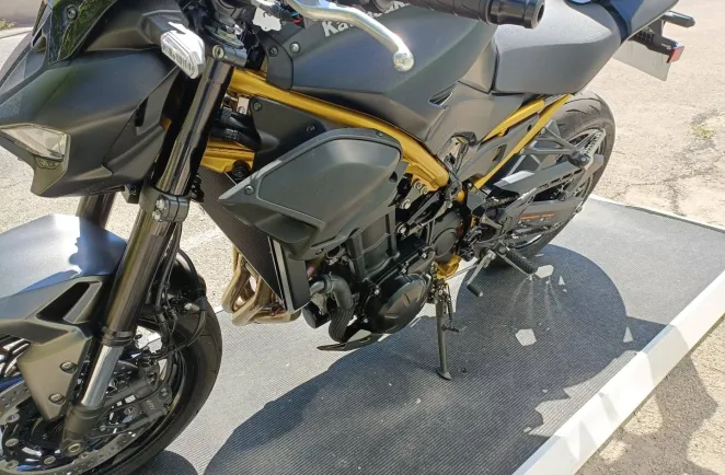 KAWASAKI 900 BRIDER A2