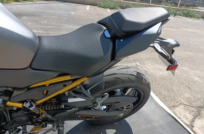 KAWASAKI 900 BRIDER A2
