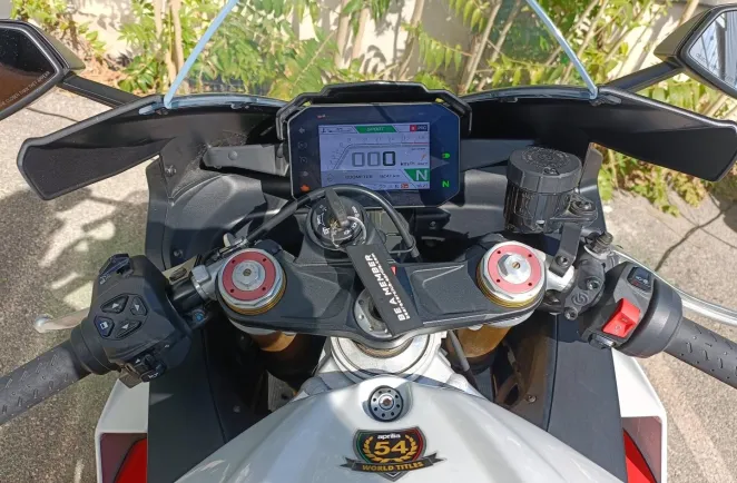 APRILIA 1100 POT AKRAPOVIC