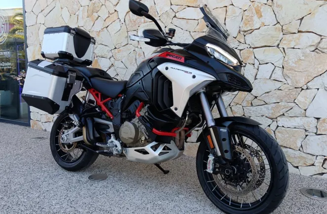 DUCATI V4 Rally 1160 Adventure Travel & Radar