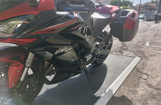 KAWASAKI NINJA 1000 SX PACK TOURER + PACK SPORT(pot akrapovic...ect...)
