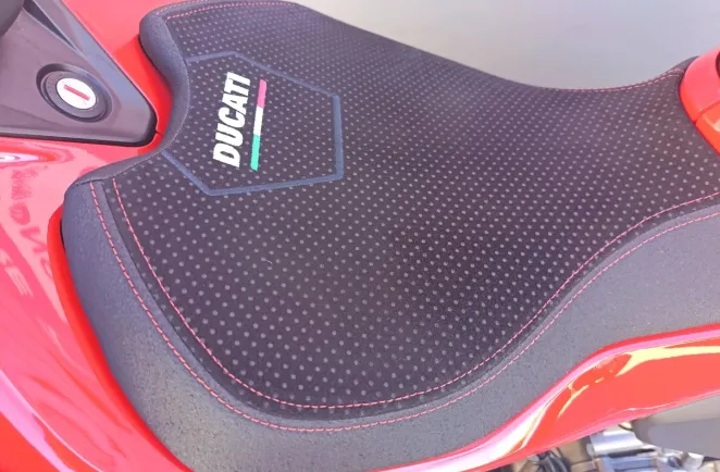 DUCATI 890 Streetfighter V2 S 1ère main Termignoni