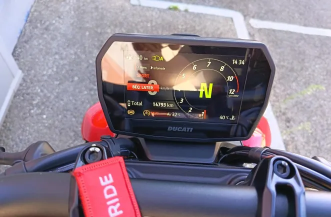 DUCATI 890 Streetfighter V2 S 1ère main Termignoni