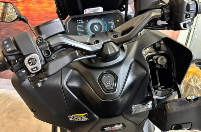 YAMAHA XP TMAX 562 25th Anniversary