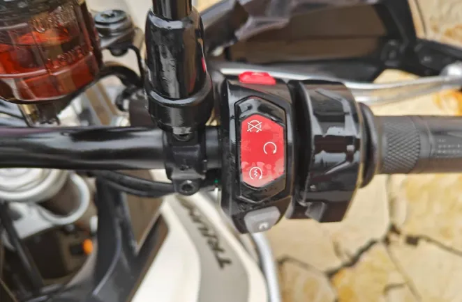 TRIUMPH Tiger 900 GT Pro