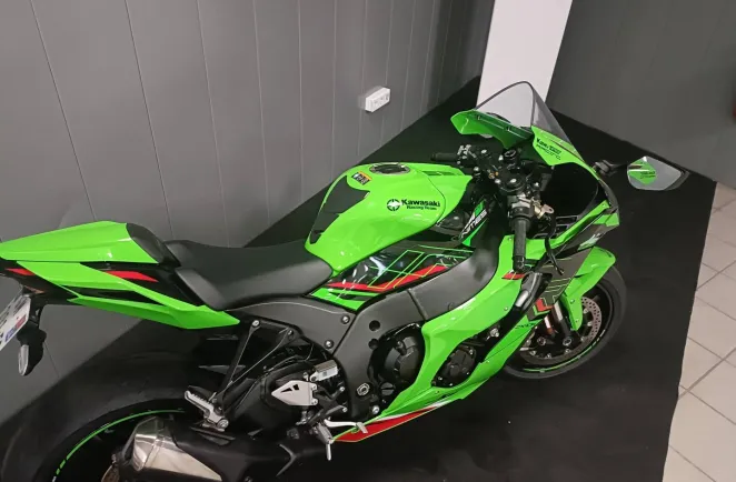 KAWASAKI -10R ( ZX10R ZX10 R )+ GARANTIE 15/12/2027