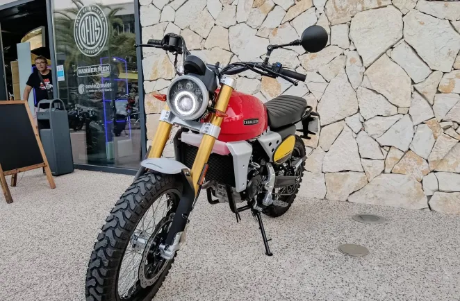 FANTIC 125 Scrambler
