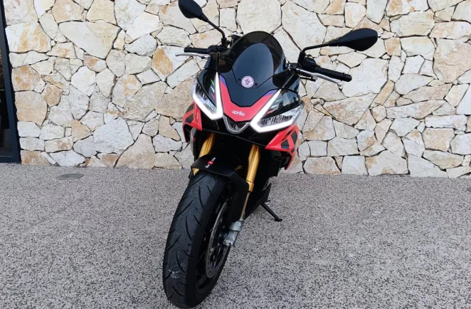 APRILIA 1100 V4 Factory