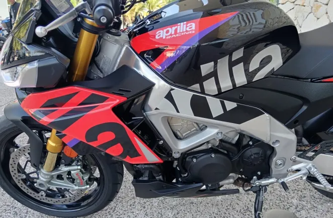 APRILIA 1100 V4 Factory