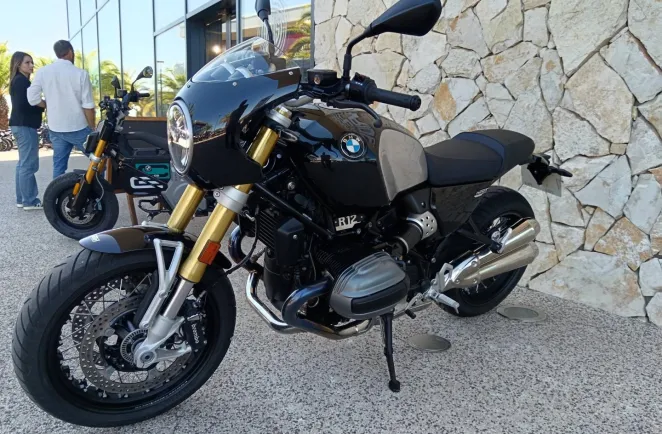 BMW 12 1200 nineT + OPTIONS R12