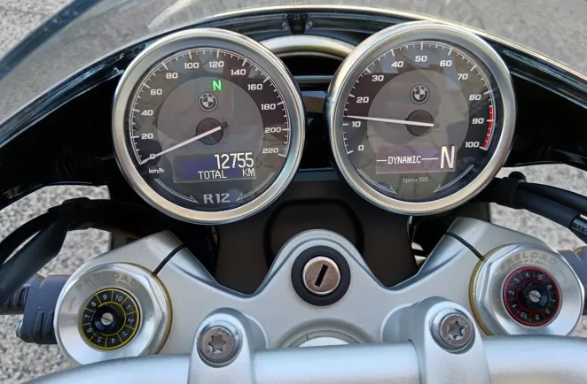 BMW 12 1200 nineT + OPTIONS R12