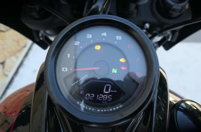 HARLEY-DAVIDSON + Options