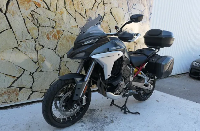 DUCATI V4S Radar Spoked Wheels + Options ( V4 S )