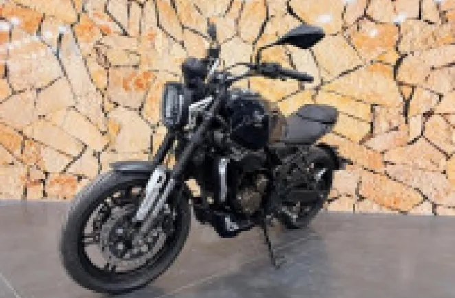 VOGE 300 AC